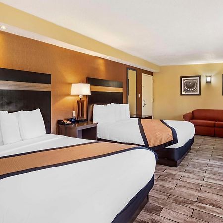 Best Western Plus Newark Airport West Экстерьер фото