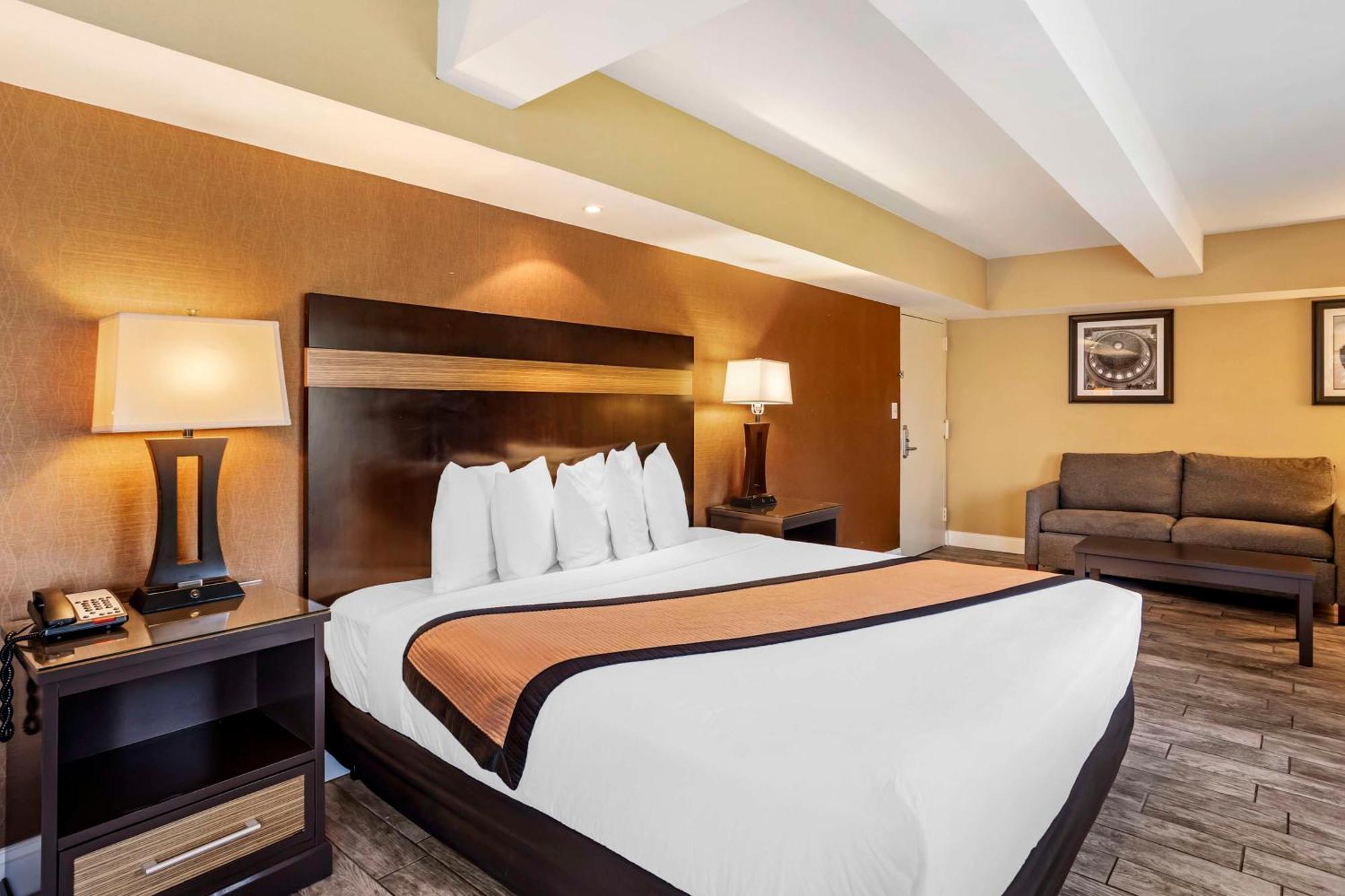 Best Western Plus Newark Airport West Экстерьер фото
