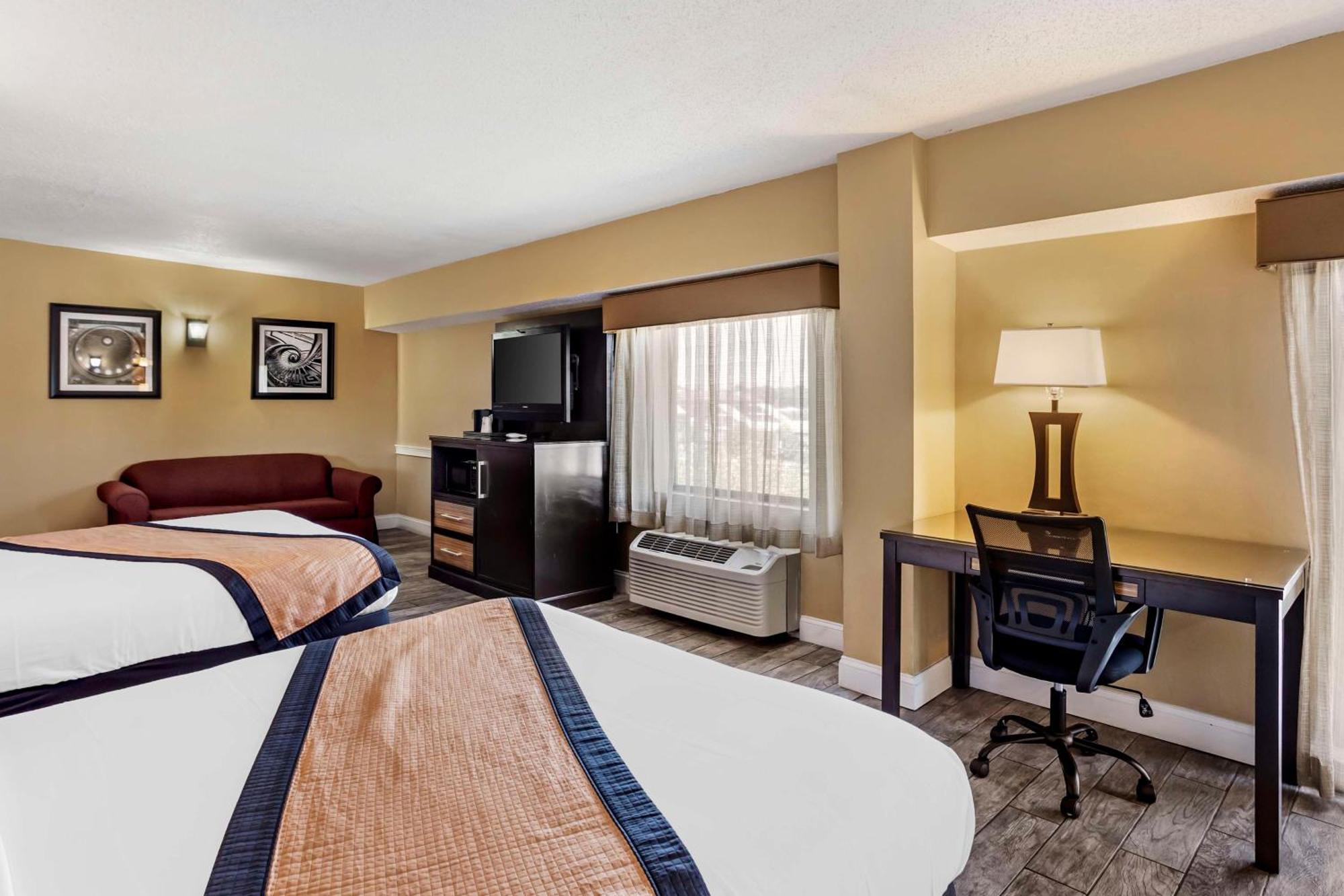 Best Western Plus Newark Airport West Экстерьер фото