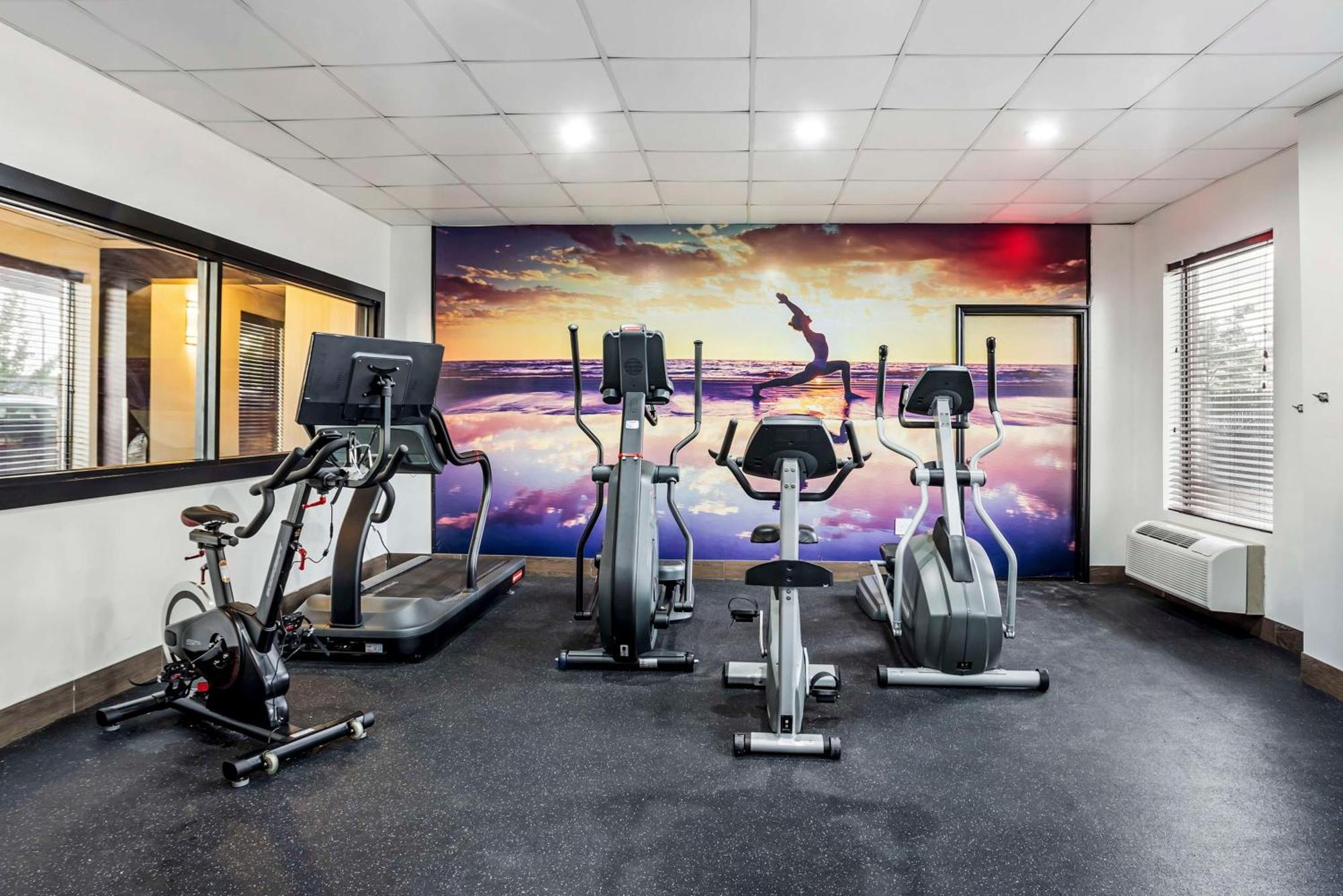 Best Western Plus Newark Airport West Экстерьер фото